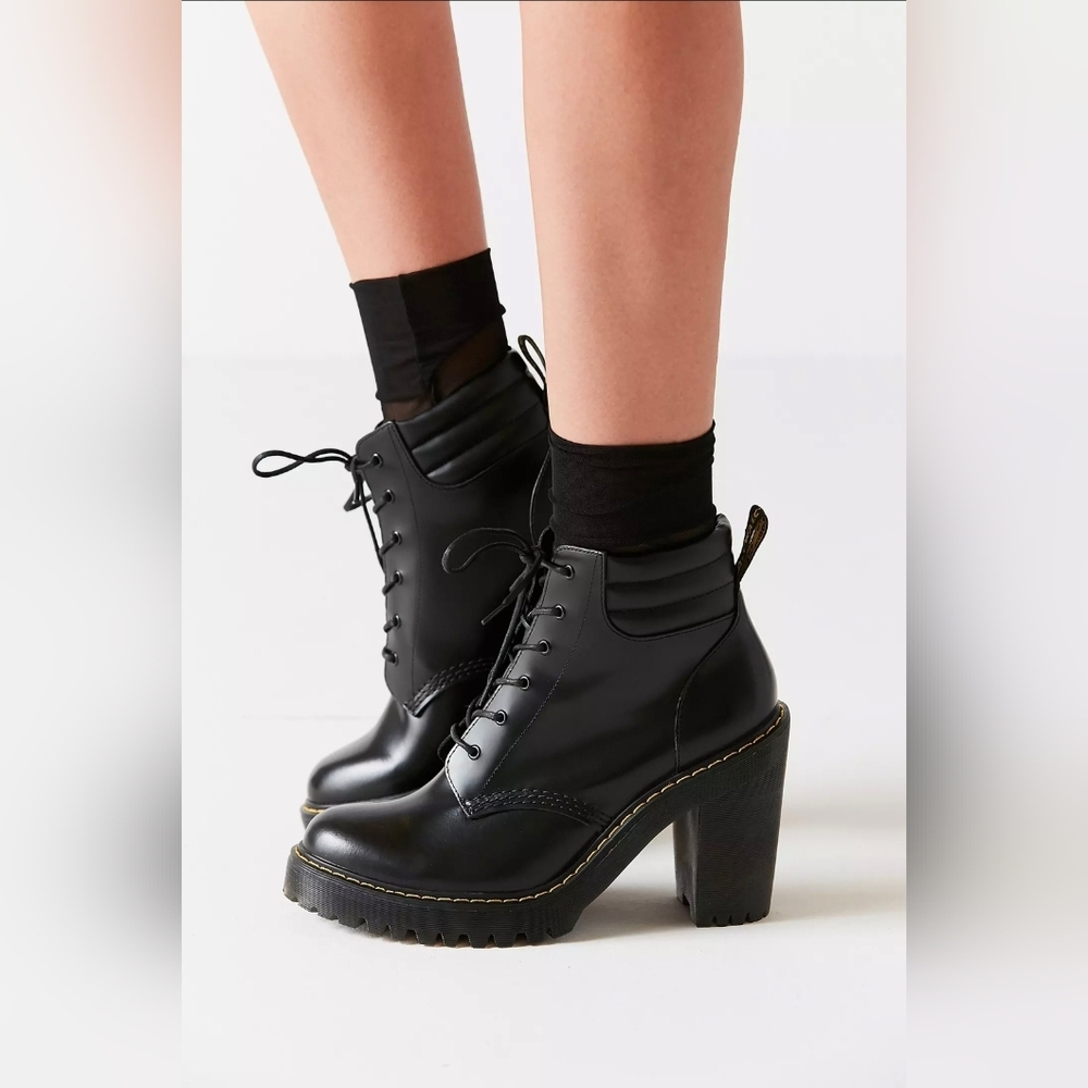 Dr. Martens Persephone Boots Black Leather Platform High Heel Size 8 RARE